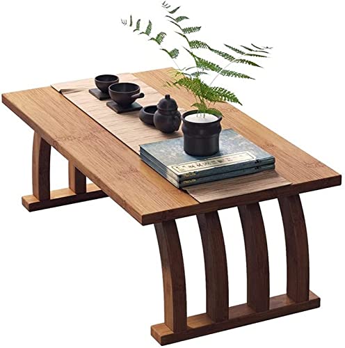 Table basse rectangulaire marron pour optimiser un petit balcon