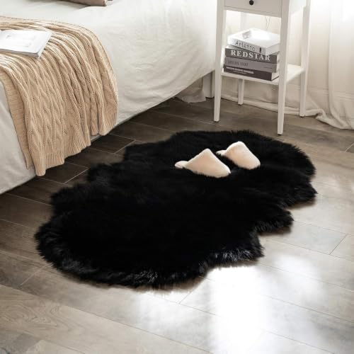 MIULEE Fluffy Area Rug 3x5 ft Faux Fur Sheepskin Rug for Bedroom Black