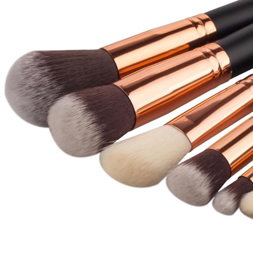 Pinceaux de maquillage pour fond de teint et poudres pour un teint unifié