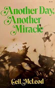 Paperback Another day, another miracle Book