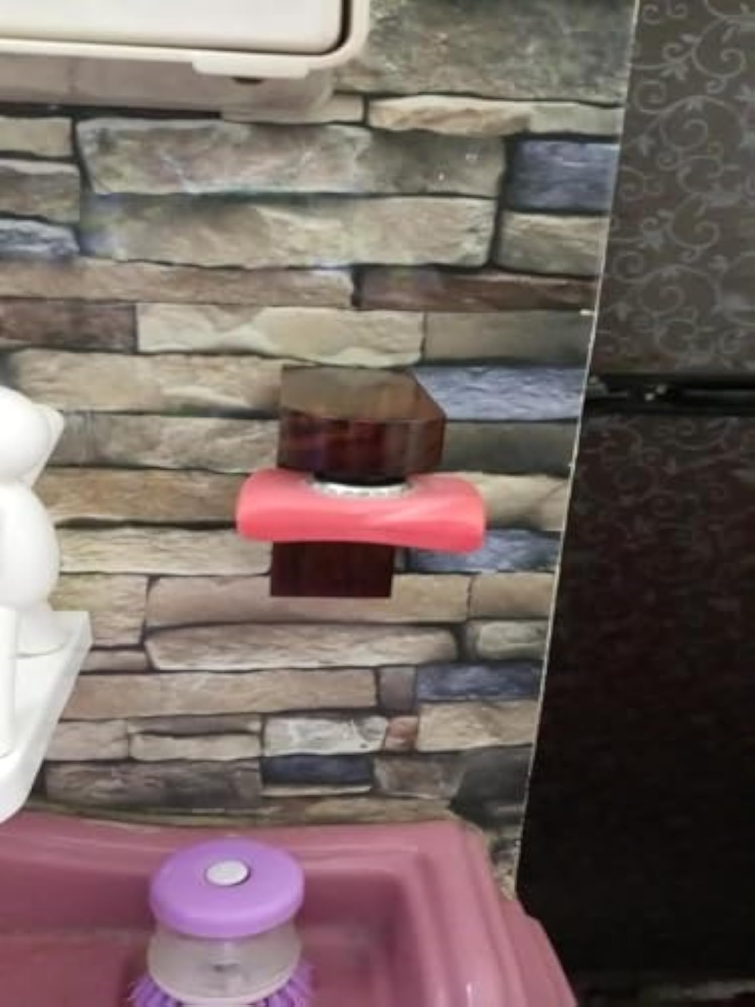 Magnetic Soap Holder with Plates for Bathroom