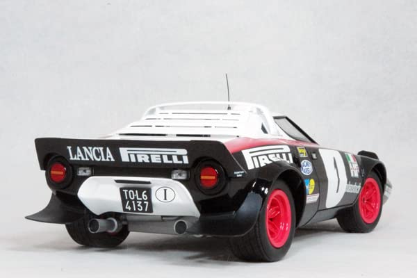 Amazon.co.jp: 1/18 ランチア ストラトス HF/優勝車 ピレリー #1