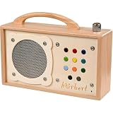 hörbert Musikbox aus Holz. Vorbespielt mit Deutschen Inhalten. Aus Holz mit 9 Playlists. Mit Mikrofon, Internet-Radio, Bluetooth-Lautsprecher, Sleep-Timer und wiederbespielbarer SD-Card.