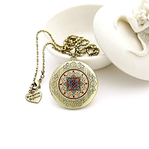 Relicário mandala salmão arabescos e acabamento ouro velho