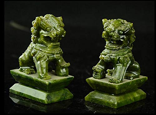 Figurine de lion sculptée à la main en jade antique chinois Figurine de lion sculptée à la main en jade antique chinois