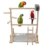 JUGUETES DIVERTIDOS PARA PÁJAROS: La parte inferior de la percha de madera para pájaros está equipada con una bandeja y cuatro pasadores de goma deslizables para facilitar el movimiento. Aumente el ejercicio de las aves, mejore el estado físico de las aves, alivie el estrés de las aves