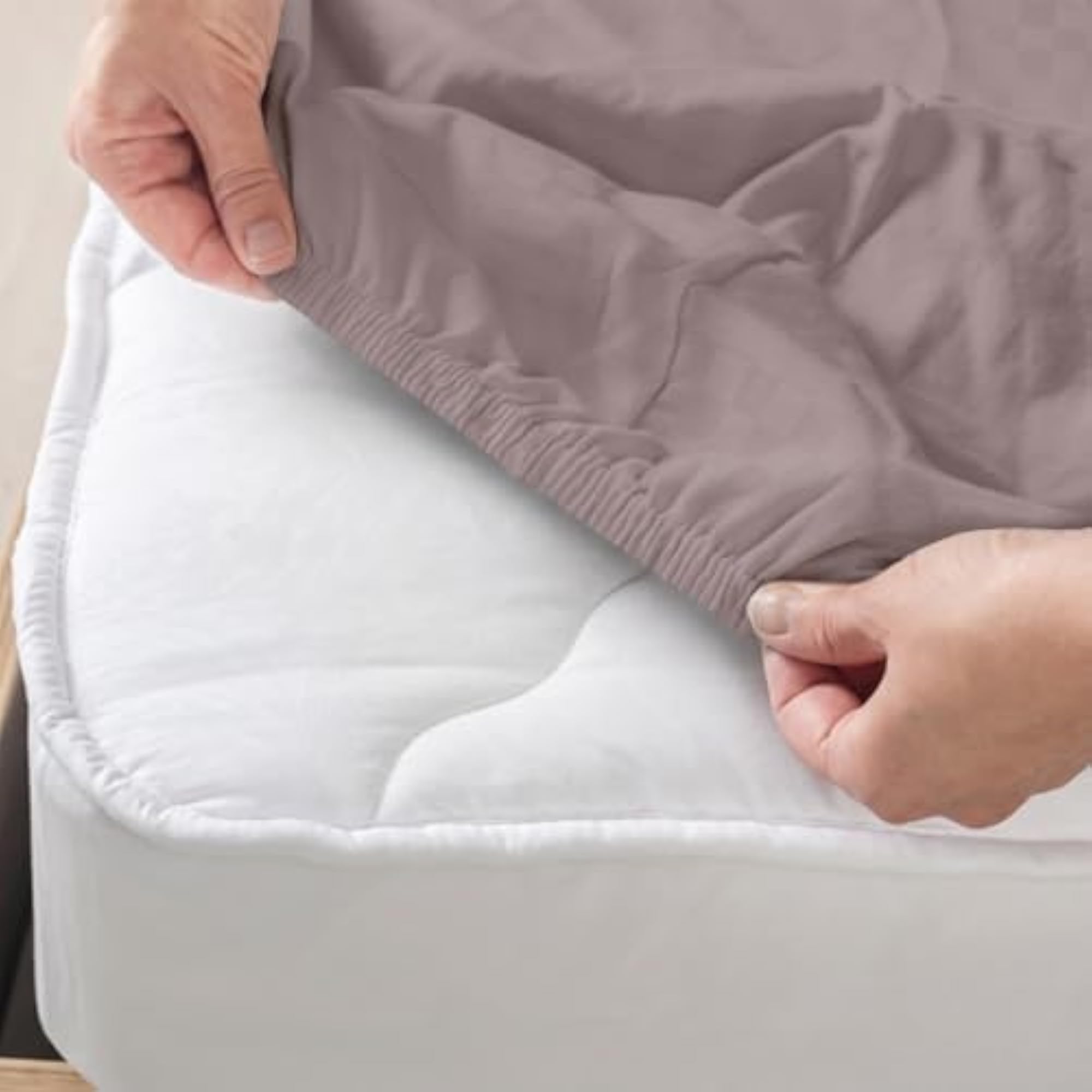 Luxe King Size Fitted Bedsheet with 2 Pillow Covers, 500 TC Egyptian Cotton