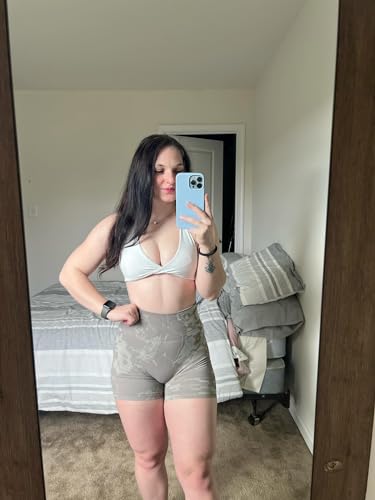 Image of AUROLA Serpent Women's Scrunch Biker Shorts Seamless Workout Shorts