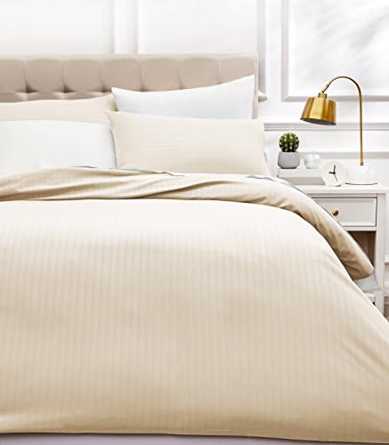 Amazon Basics Deluxe Microfiber Duvet Cover Set with pillow case(s)  200 x 200 cm, Navy Blue