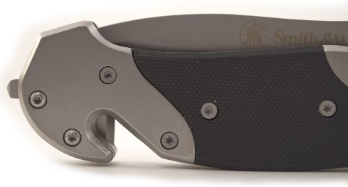 Smith & Wesson Faca dobrável SWFRS de alto carbono S.S. com lâmina serrilhada de 8,32 cm de ponta de
