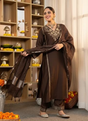 Image of Klosia Women Embroidery Solid Straight Kurta and Pant Set with Dupatta