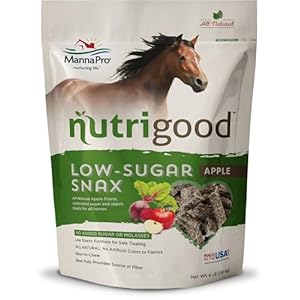 Manna Pro Nutrigood Low-Sugar Snax | Apple Flavor Horse Treats | 4 Pounds