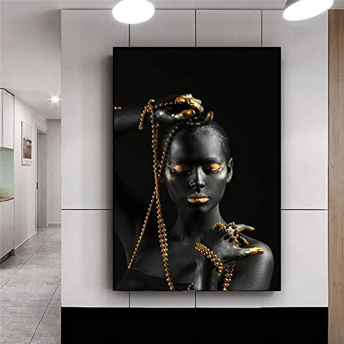 Affiches scandinaves femme africaine noire et bijoux dorés pour décoration murale salon contemporain