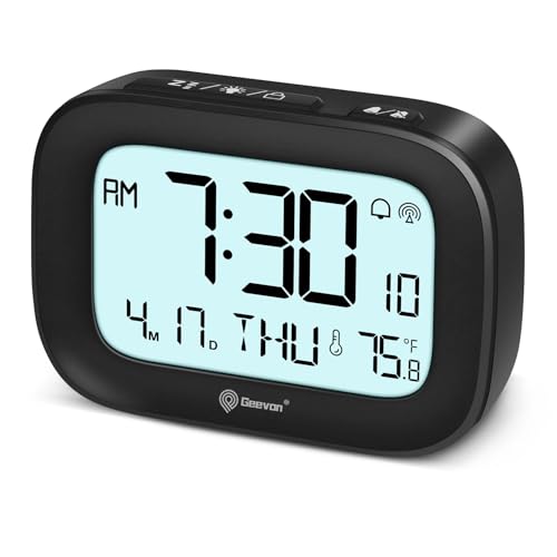 Geevon Small Digital Atomic Alarm Clock for Bedroom, Portable Battery Operated Travel Desk Clock for Heavy Sleepers, with 10s Backlight, Temperature, 3 Inch Display, Black