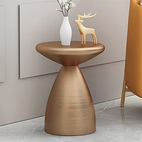 Petite chambre de chevet avec table d'appoint en métal doré - 7