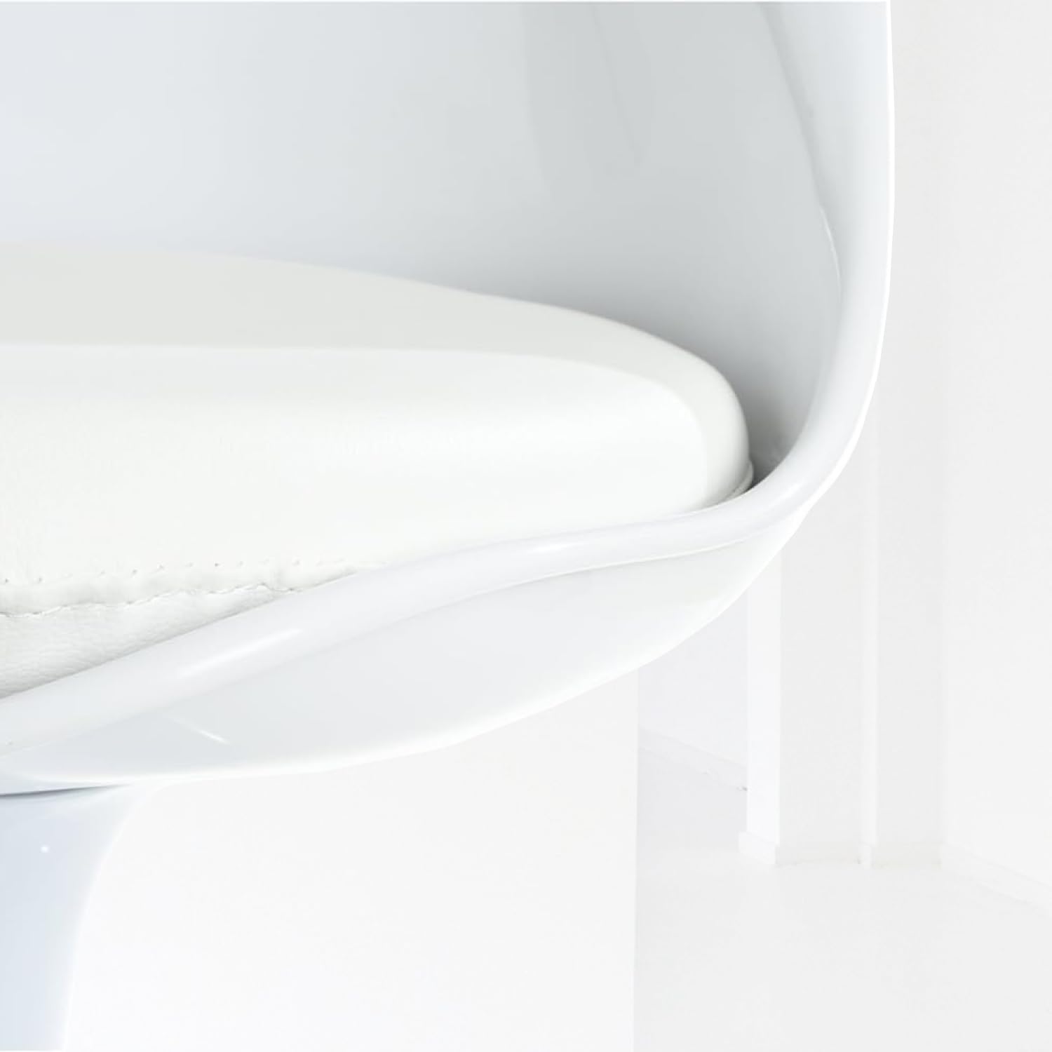 Fusion Living Sedia Lucida - Cuscino in PU - Sedie da Pranzo Moderne, da Cucina o da Ufficio - Bianco con Cuscino bianco