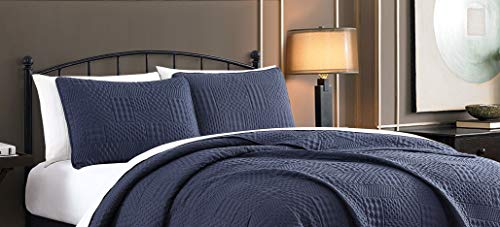 Addison Home Yardley Quilt Set, King, Lightweight Microfiber Bedspread, Embossed Design, Quilted Coverlet With Matching Pillow Shams, All Season Bedding Basics, Navy #TOP1