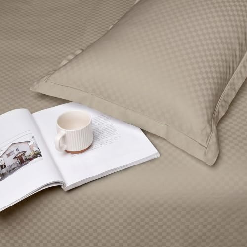 Image of Story@Home Luxe King Size Fitted Bedsheet with 2 Pillow Covers | 500 TC Egyptian Cotton Compact Yarn | 182 x 198 cm | Fits Up to 12 Inch Mattress | Checkered Jacquard | Beige | Gift Packaging