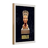 Tauchen Sie ein in die Welt der Antike mit diesem kunstvollen Holzschild, das die ikonische Büste der Nofretete zeigt. Ein Hauch von Geschichte und Eleganz für Ihr Zuhause oder Büro. Das perfekte Stück für Liebhaber von Kunst und Kultur, das sowohl als dekoratives Element als auch als Gesprächsstoff dient. Die subtile Patina verleiht dem Schild einen authentischen Vintage-Charme, der jeden Raum bereichert.