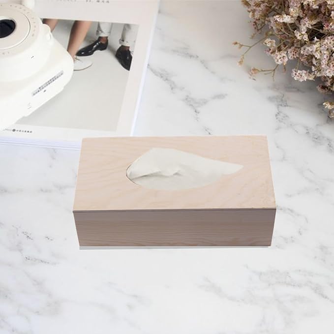 Caja de pañuelos de madera que oculta envases feos mediante kit de manualidades con servilletas 5