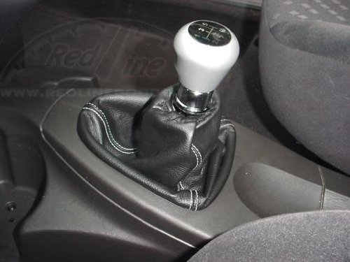 RedlineGoods Shift Boot Compatible with Ford Focus Mk1 1998-07. Tailor Made - not Universal. Genuine top-Grade Italian Black Suede (Alcantara) with Red Thread