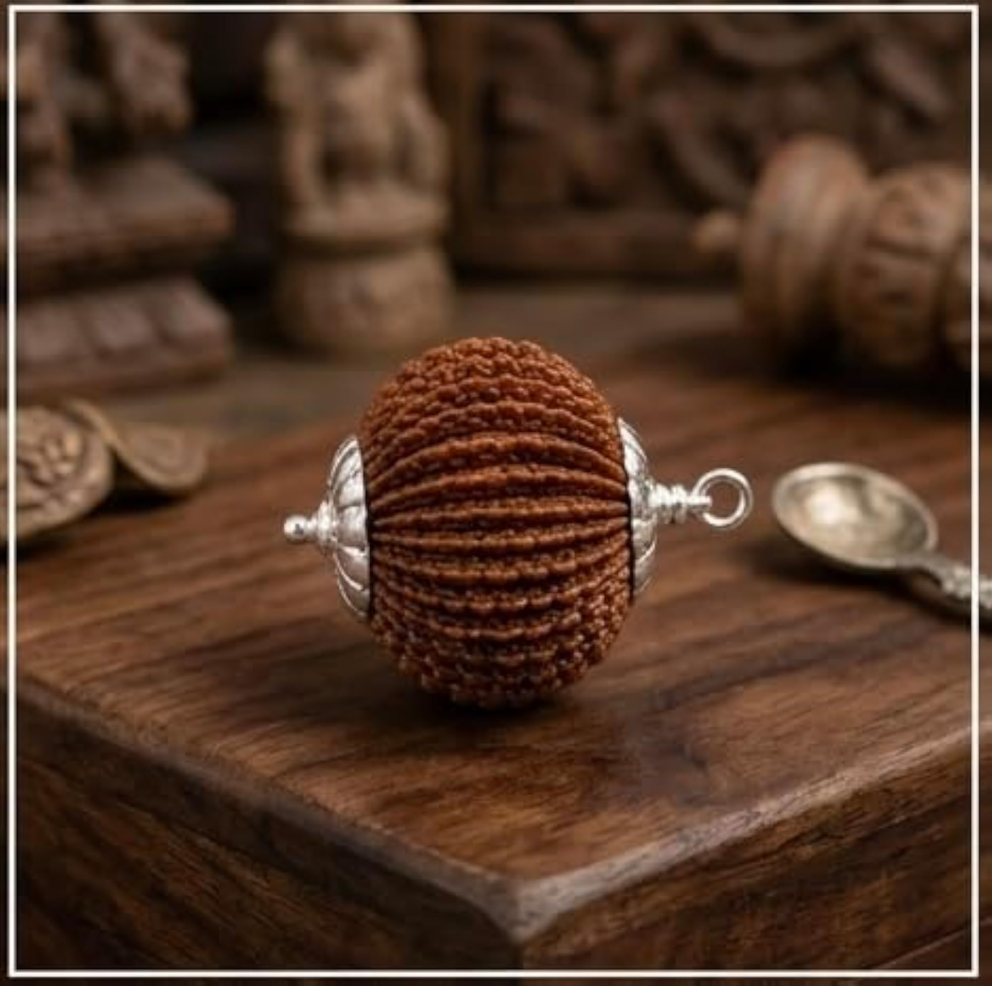 21 Mukhi Rudraksh Pendant for Lord Kuber Blessings