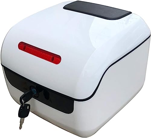 Coffre de moto étanche pour ranger un casque lors de vos balades