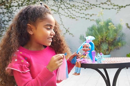 Muñeca Mattel Cave Club Tella con accesorios y mascota miniatura 2