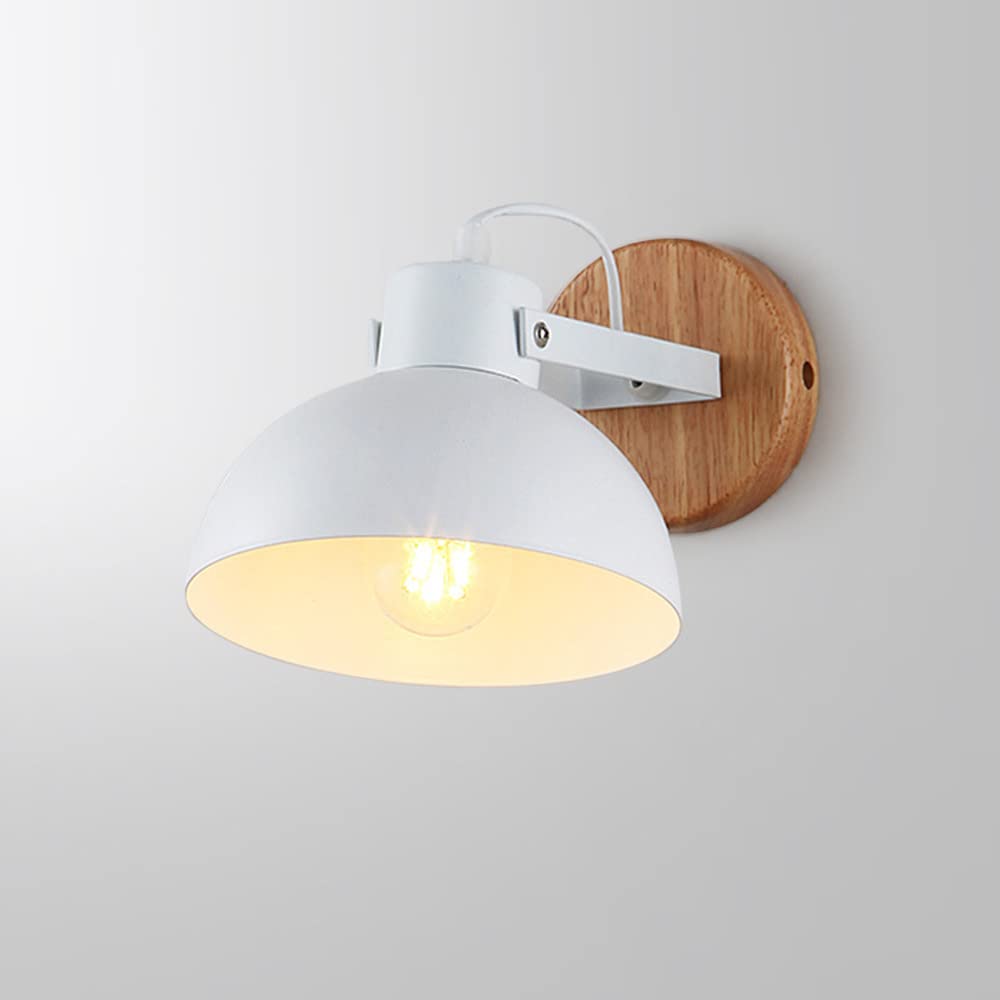 Lámpara de pared moderna de metal con detalles en madera natural noble para interiores