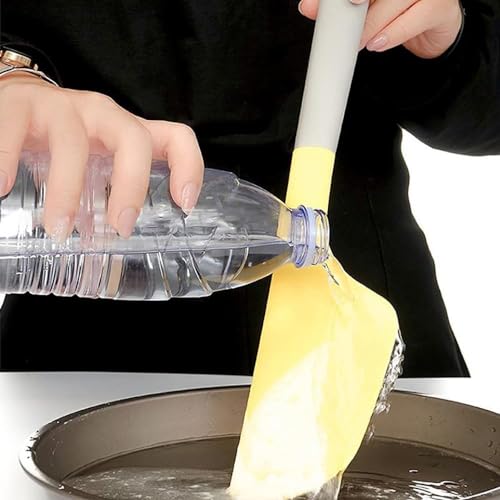 Image of Omelette Spatula Kitchen Omelet Turner Silicone Omelette Flipper, Flip and Fold Omelette Turner for Kitchen Omelet Pancake Crepes (Yellow)