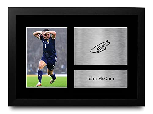 John McGinn Scotland autographe encadré A4 pour décorer un salon de fan de foot