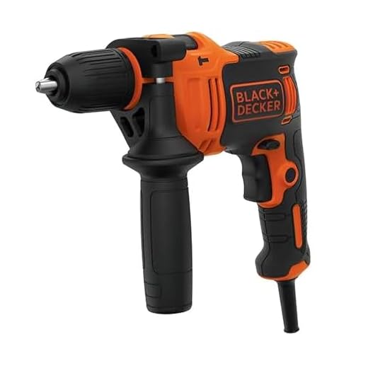 BLACK+DECKER Trapano a percussione 710W in valigetta. Mandrino autoserrante in metallo da 13mm. 4 punte incluse. 230 V. BEH710K-QS