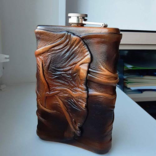 Elegant Stainless Steel Travel Flask with Wind Rose Design for Adventure Enthusiasts - Image 2