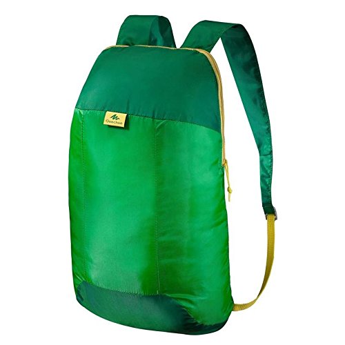 Quechua 8357281 Arpenaz 10 Ultra Compact Hiking Backpack, Junior (Green)
