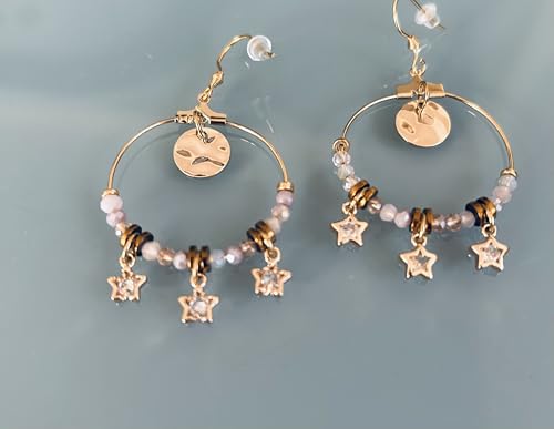 Pendientes bohemios de estrella dorada para looks de verano boho chic 4