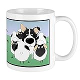 11oz Weiße Tasse aus Keramik. Praktische Größe für den Kaffee am Morgen oder den Tee am Abend.