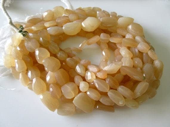 Pierre de lune pêche naturelle LKBEADS, perles idéales pour créer vos bijoux d'été bohèmes