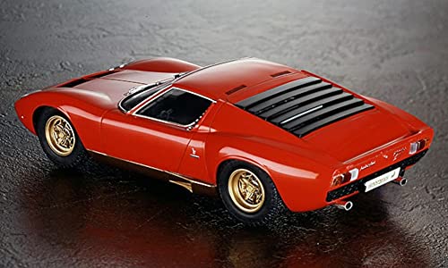 Lamborghini Miura SV a escala 1:24 miniatura 4