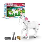 Im Spielset Bibi&Tina Styling Sabrina sind das wunderschöne Pferd Sabrina sowie ein Kunsthaarteil und Styling-Utensilien für die Mähne enthalten.