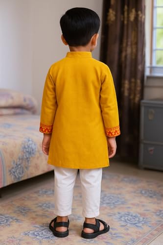 Image of Kurta Pajama for Kids Boys - Jamdani Border Kurta with Elastic Waist Pyjama Set, 1-8 Years