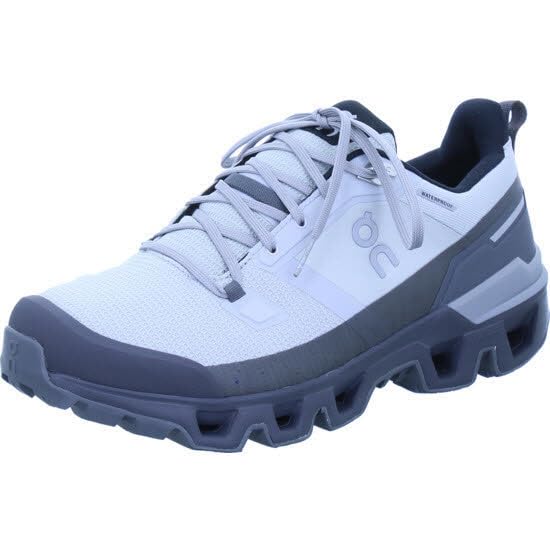 Image of On Women's Cloudwander Waterproof Sneakers