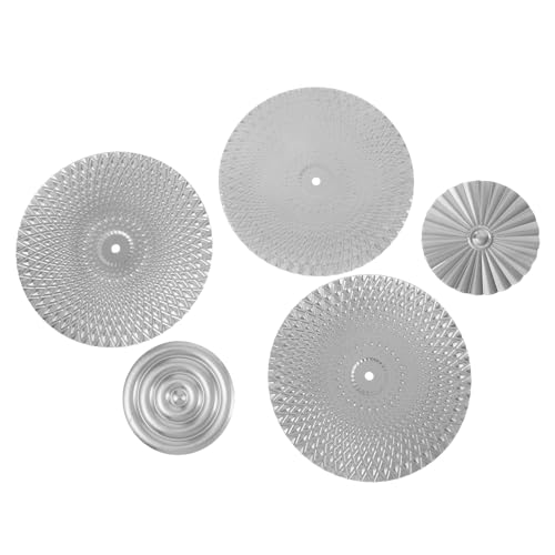 Sculpture ronde géométrique en relief pour habiller un mur de salon vide