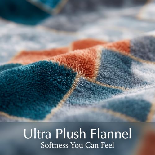 Image of VAS COLLECTIONS 280 GSM Flannel Blanket for Double Bed, Ultra Soft Plush Fleece Blanket, Warm & Cozy Heavy Winter Blanket, Breathable AC Blanket, for Home & Hotel, 220 x 230 cm - Deep Teal