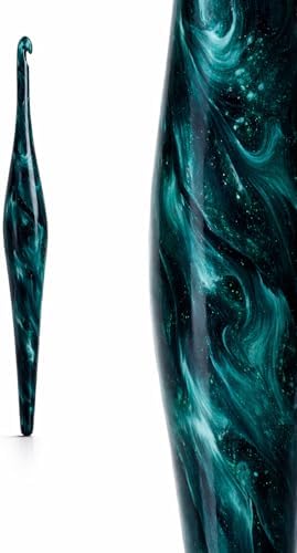 Furls Crochet Hook, Limited Edition Vixen Streamline Resin, Ergonomic Handle Crochet Hooks 7" (Vixen, I - 5.50MM)
