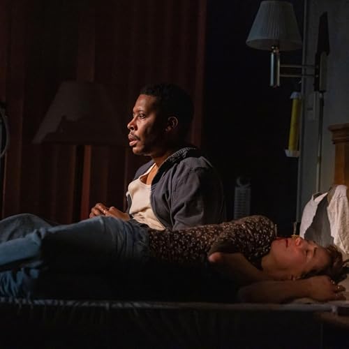 Namir Smallwood Descends into Paranoia in "Bug" on Broadway Podcast Por  arte de portada