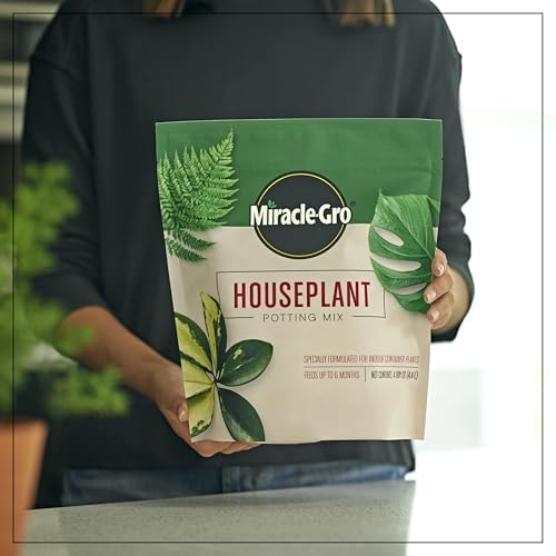 Miracle-Gro 72574500 Houseplant Potting Mix: Fertilized, Perlite Soil For Indoor Gardening thumb #3