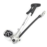 * ACCESORIOS: Esta bomba de bicicleta viene con una boquilla de tamaño estándar, una manguera de goma plegable, un regulador neumático y un barómetro con una pantalla grande. Pueden hacerle respirar más eficientemente y mantenerse al tanto de la presión. Al mismo tiempo, esto también puede evitar el peligro.