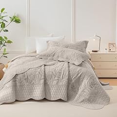 Linen-botanical Leaf Pattern