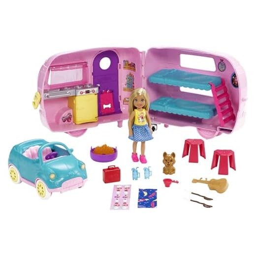 Barbie Famille Coffret mini-poupée Chelsea avec sa voiture et sa caravane, figurine chiot et accessoires, jouet pour enfant, FXG90