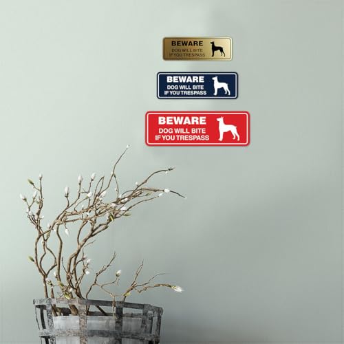 Panneau beware dog will bite noir et doré L pour signalisation extérieure